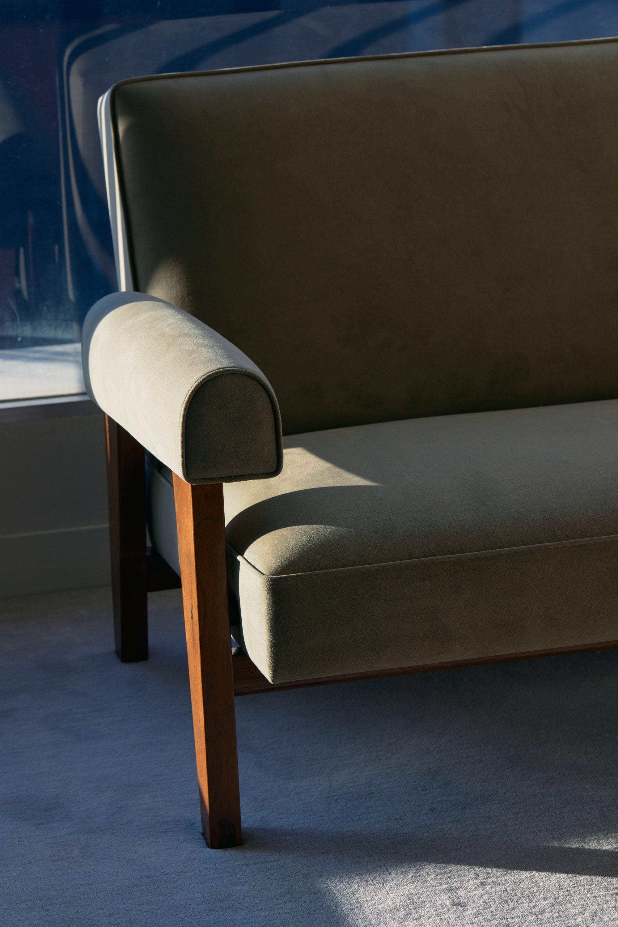 Le Corbuiser & Pierre Jeanneret - Sofa